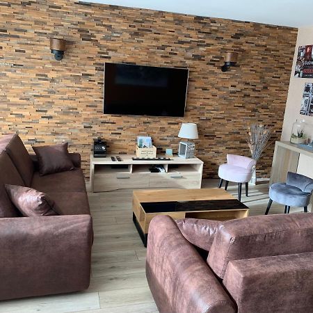 Au Coeur De Lisieux 83 M2 Et Vue Sur La Basilique Apartment Ngoại thất bức ảnh